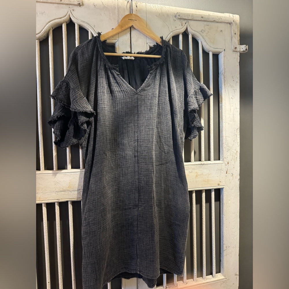 Easel Black Gauze Dress